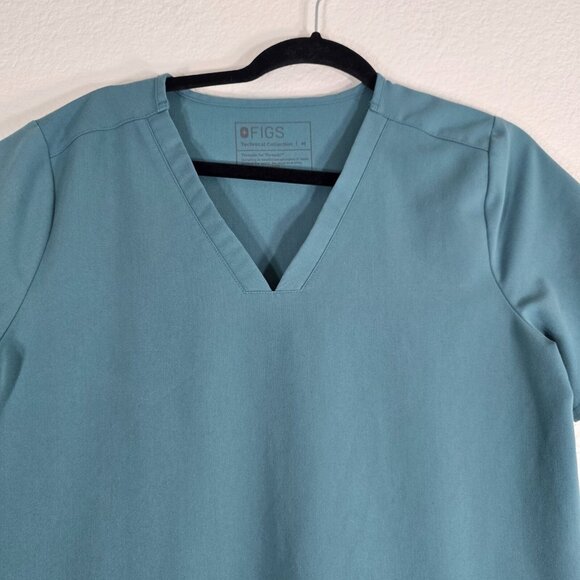 Figs Women Medium Medical Scrub Top Teal Blue V-Neck Short Sleeve Nurse Uniform - Picture 2 of 9